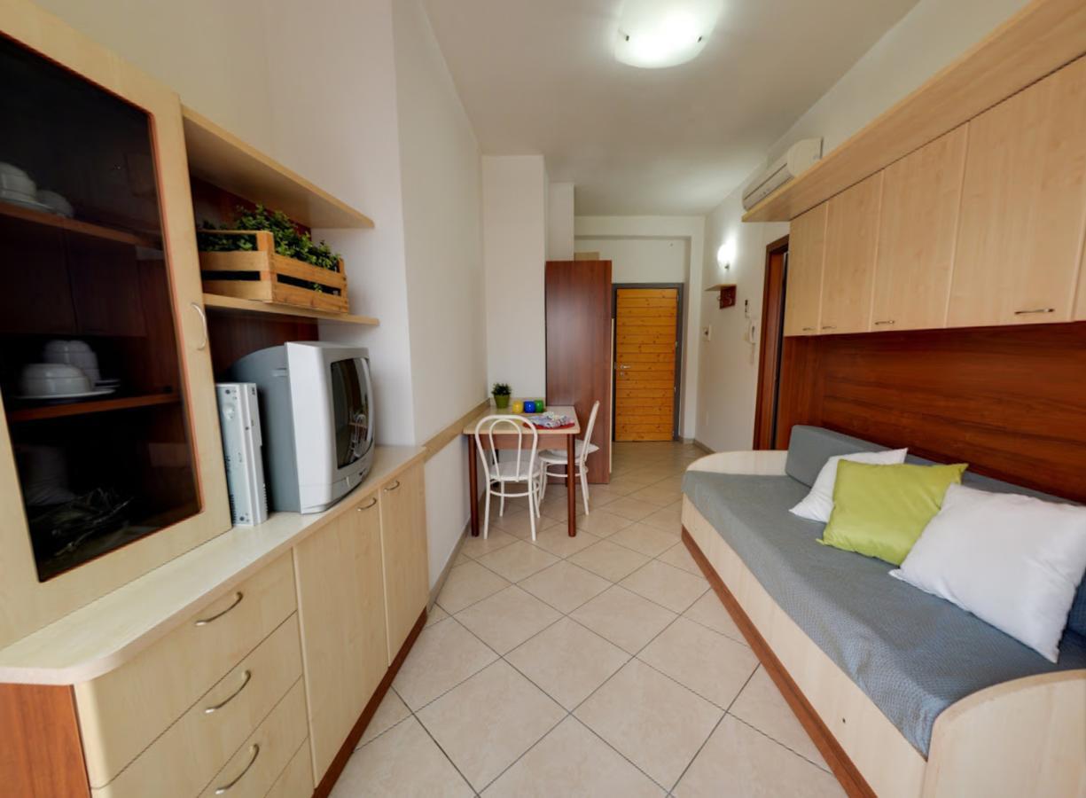 Residence Mediterraneo Rimini Exterior foto