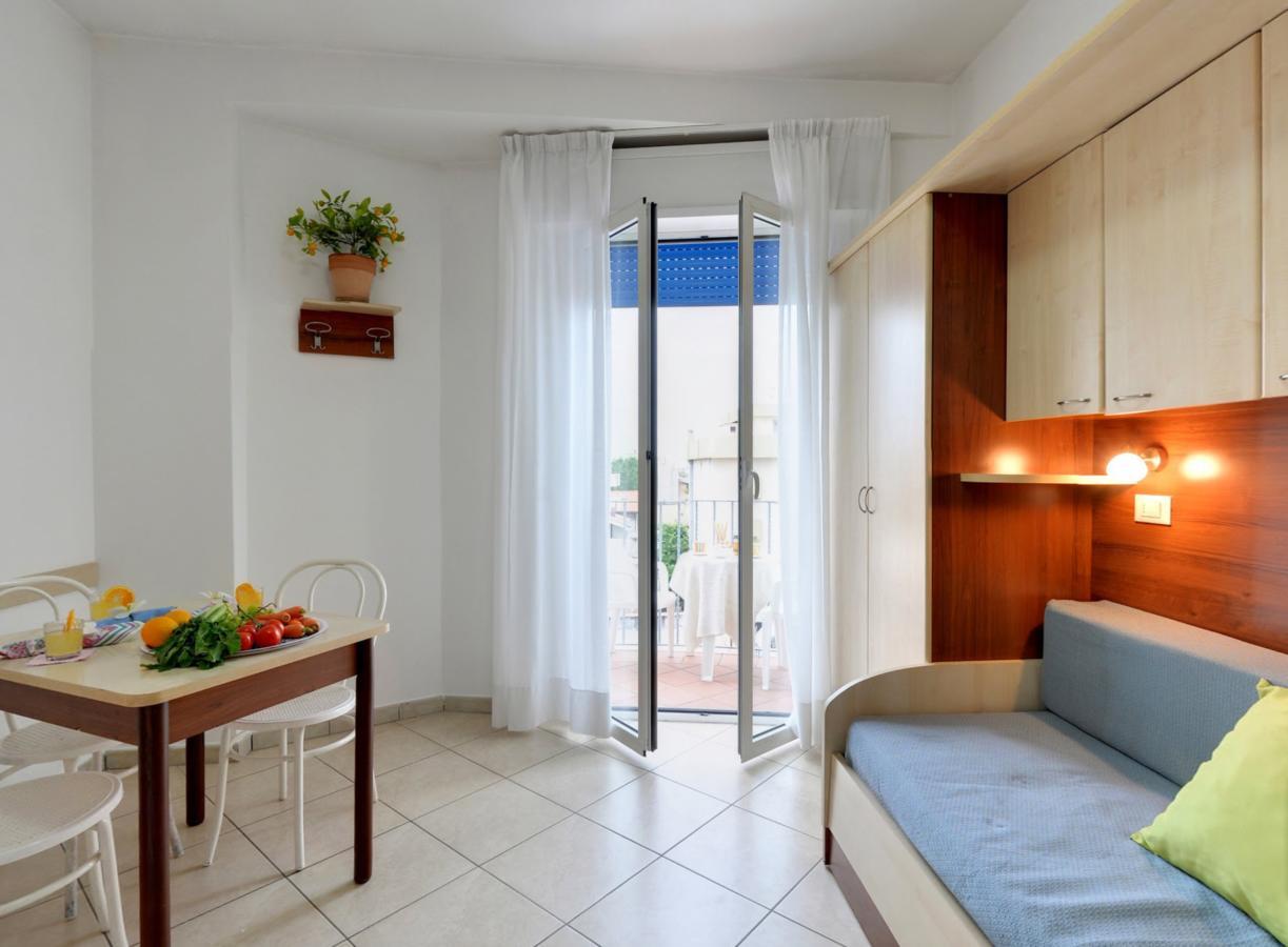 Residence Mediterraneo Rimini Exterior foto