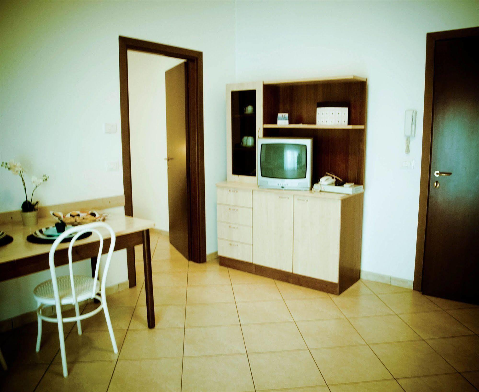 Residence Mediterraneo Rimini Exterior foto