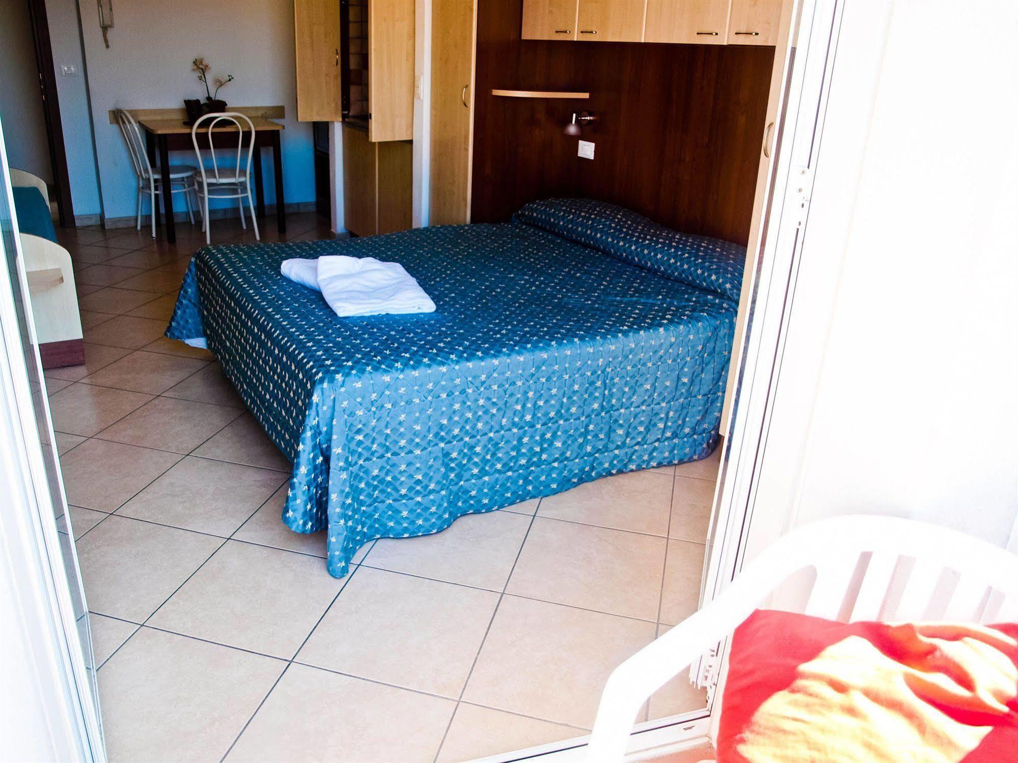 Residence Mediterraneo Rimini Exterior foto