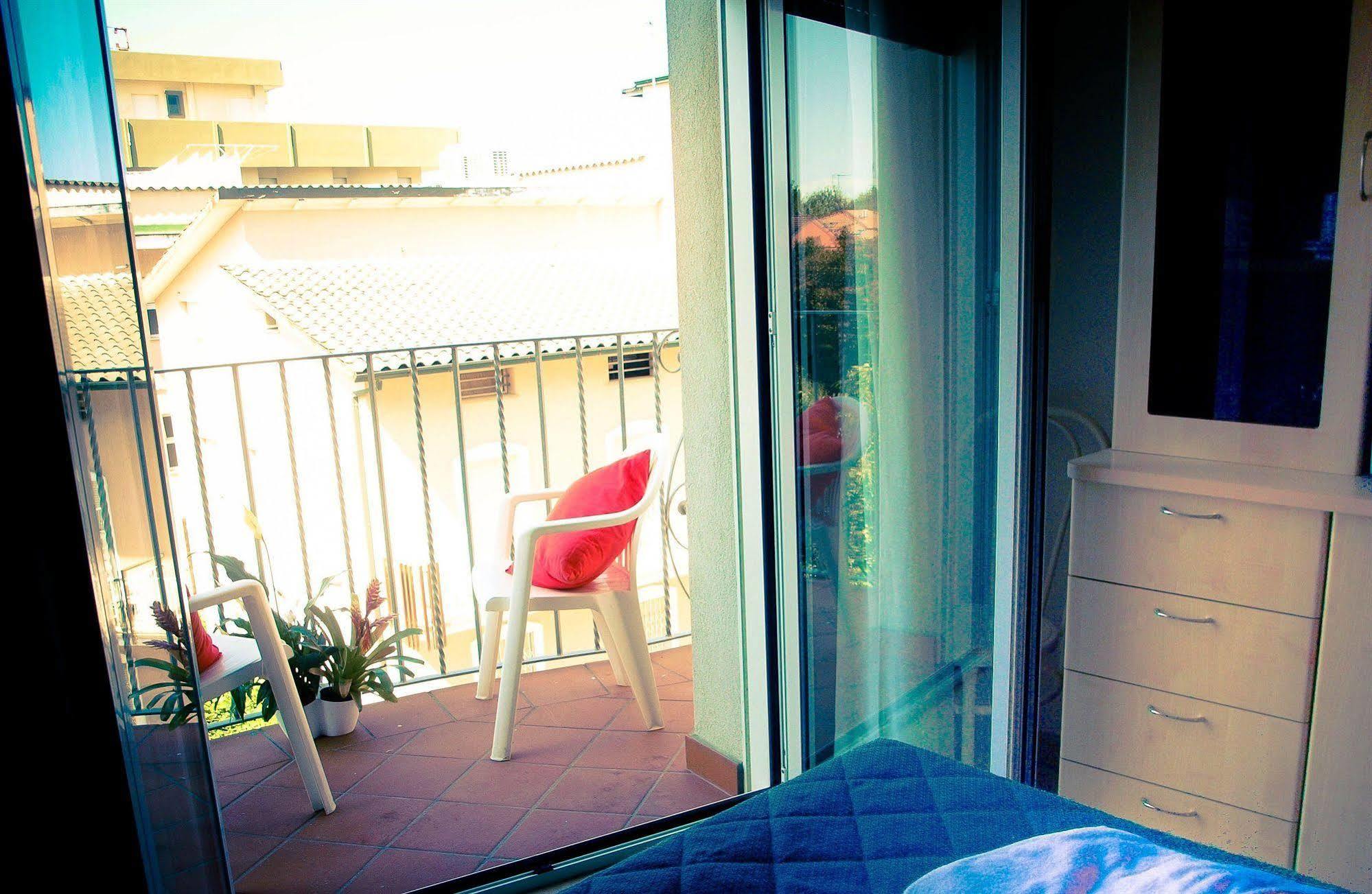 Residence Mediterraneo Rimini Exterior foto